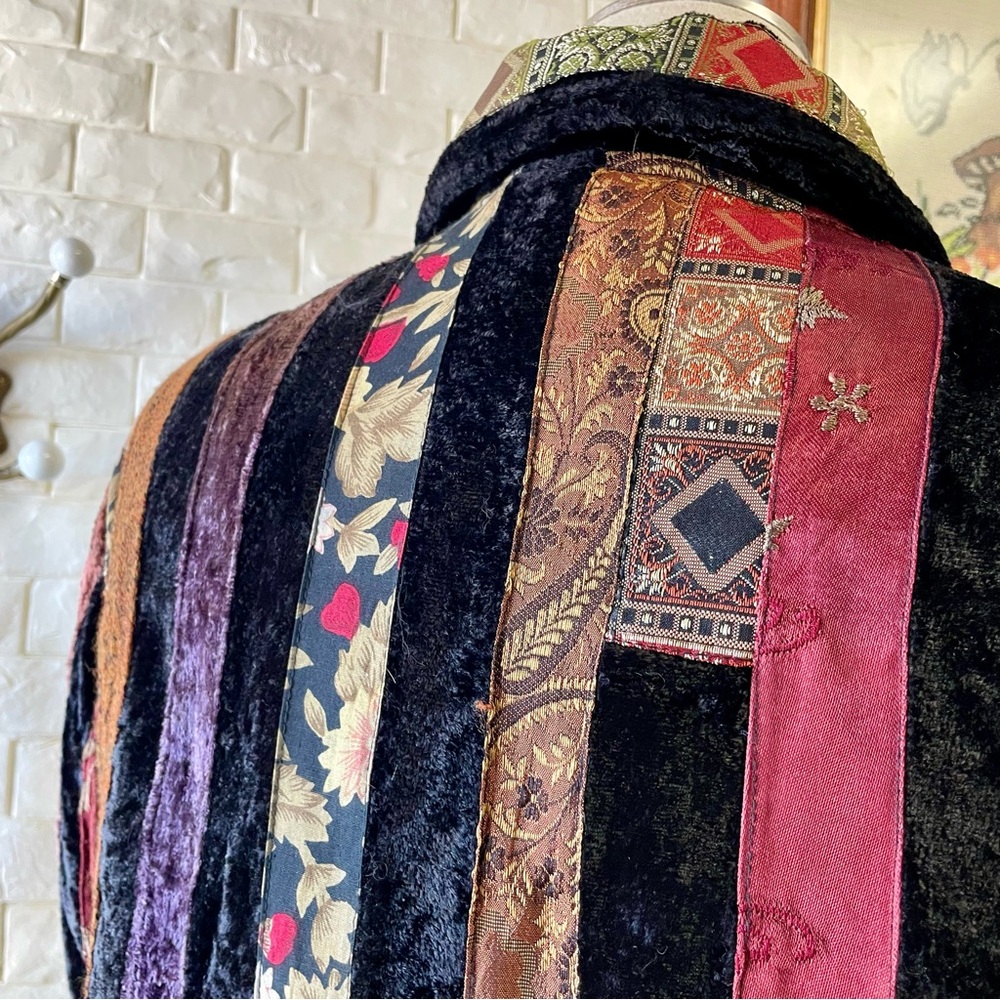 Vintage Coldwater Creek Boho Hippie Velvet Tapestry Jacket with Sequin Detail - Picture 10 of 13